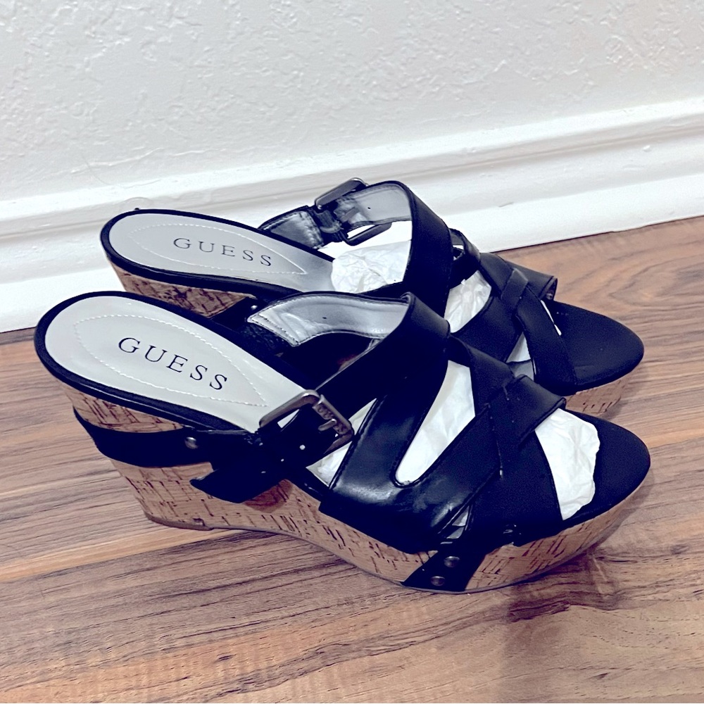 Black Guess Wedges